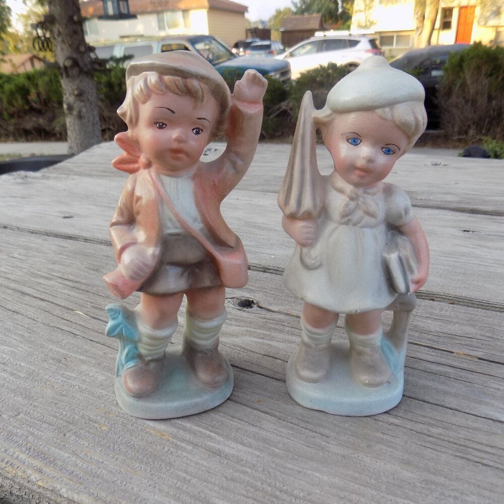 Boy Girl Figurine, Childhood Innocents Vintage Porcelain Figurine Children Fig *